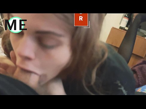 ❤️ Grleni kurac, poderane najlonke i poderane štikle lijepo je upoznati Porno fb na bs.sexogolic-info.ru